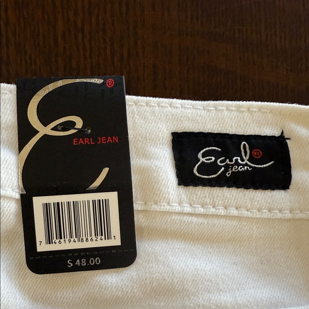 Earl Jeans White Cropped Jeans with Lace Embroidery. Womens size 6. - Picture 16 of 16